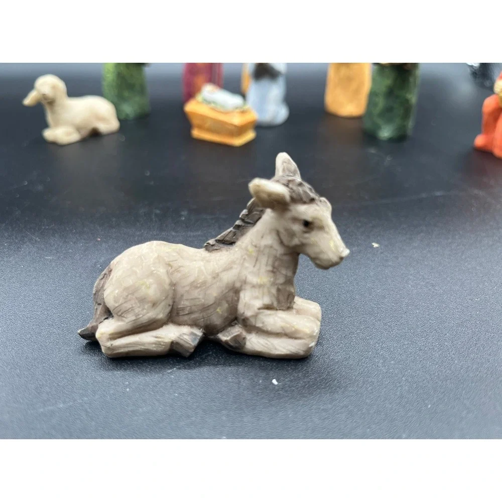 Vtg‎ Nativity Set Figurines 10 Piece Religious Christmas Resin 4